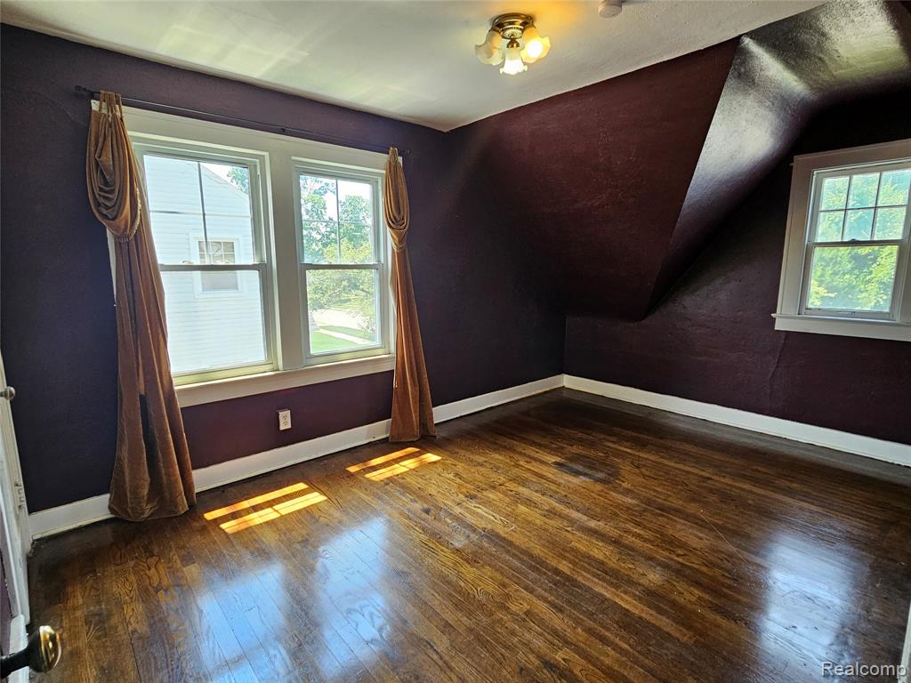 607 Roome Court, Flint, MI 48503 — Photo 12