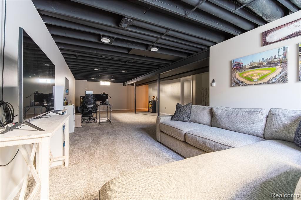 9054 Rock Harbor Drive, Newport, MI 48166 — Photo 33