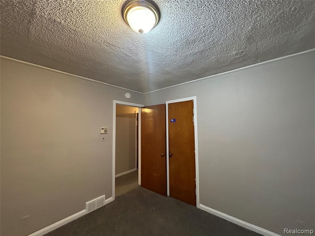 5581 MARSEILLES Street, Detroit, MI 48224 — Photo 9