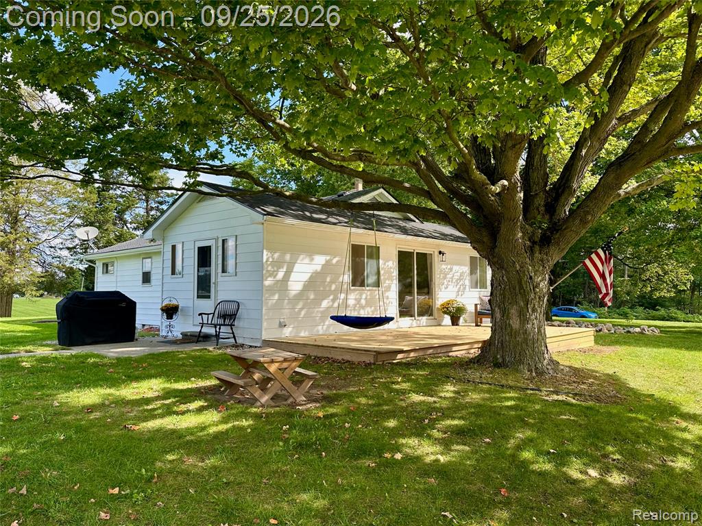 11120 Dexter Pinckney Road, Pinckney, MI 48169