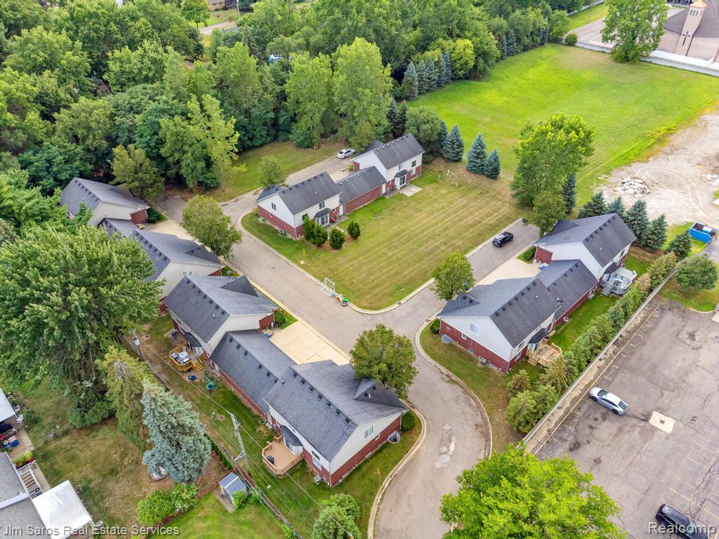 4580 Hampton, Warren, MI 48092 — Photo 2