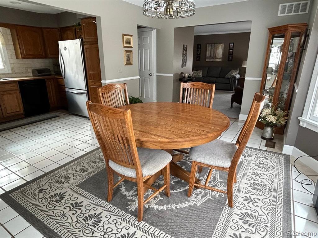 7255 SAINT CLAIR Avenue, MI — Photo 13