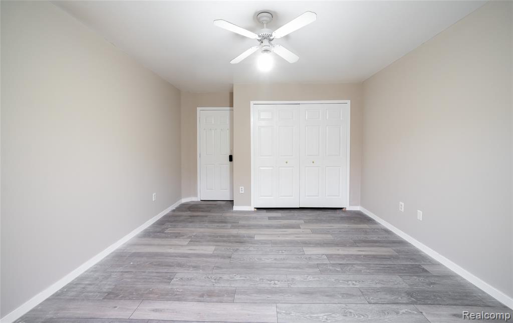 7386 Woodlore Drive, West Bloomfield, MI 48323 — Photo 20