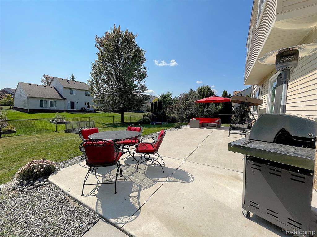 7724 PIONEER Drive, Ypsilanti, MI 48197 — Photo 47