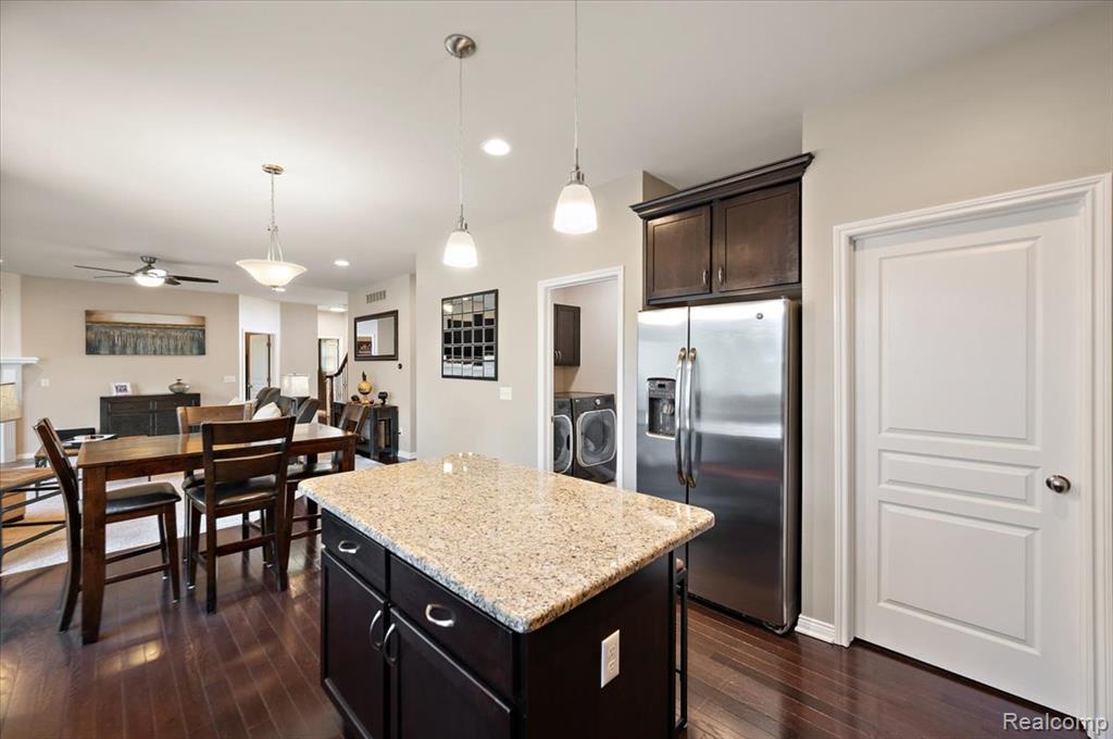 4366 S Lake Lane, Shelby Twp, MI 48316 — Photo 30