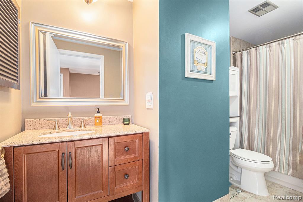 19338 OLD BRIDGE Court, Northville, MI 48167 — Photo 12