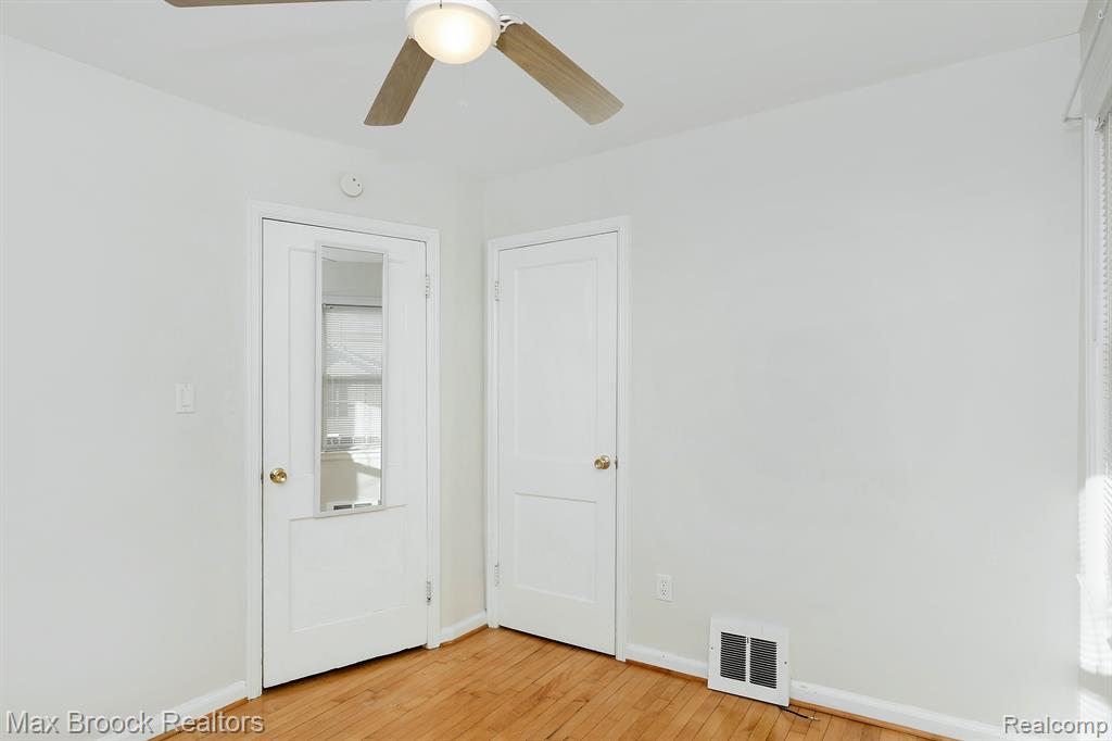508 DEWEY Street, Royal Oak, MI 48067 — Photo 12