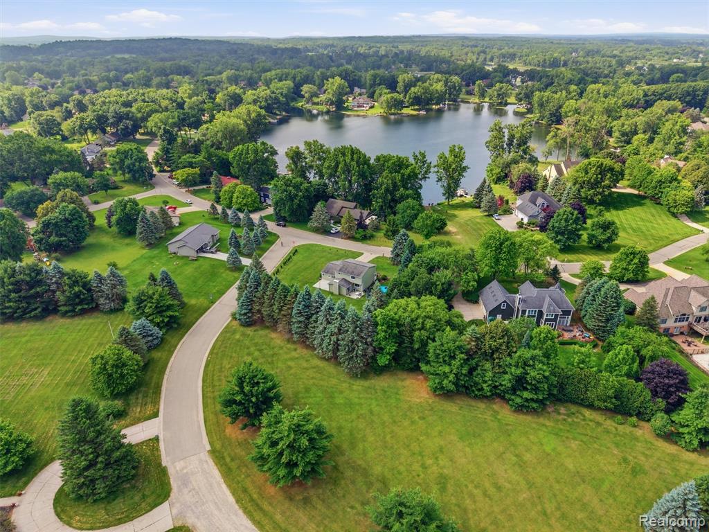 4040 Taggett Lake Drive, Highland, MI — Photo 48