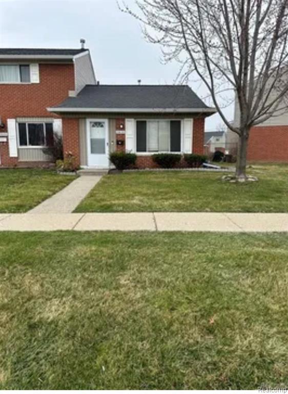 29020 ANN ARBOR Trail, Westland, MI — front exterior
