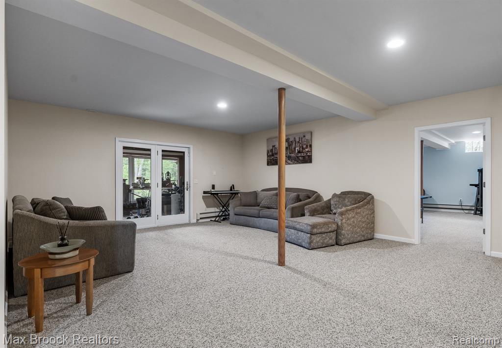 20403 Robinway Drive, Clinton Twp, MI 48036 — Photo 27