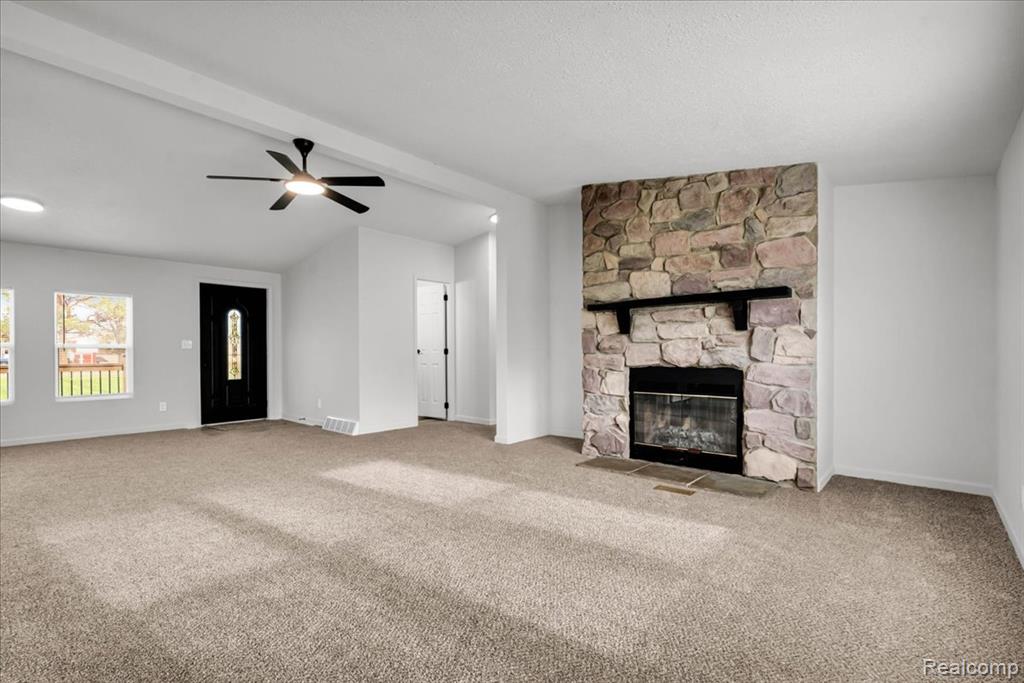 1160 S Van Vleet Road, Swartz Creek, MI 48473 — Photo 7
