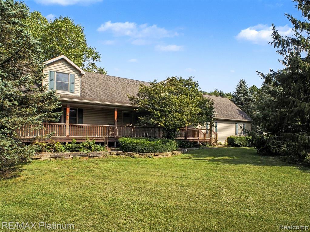 3215 RAFFERTY DRIVE, Howell, MI 48843