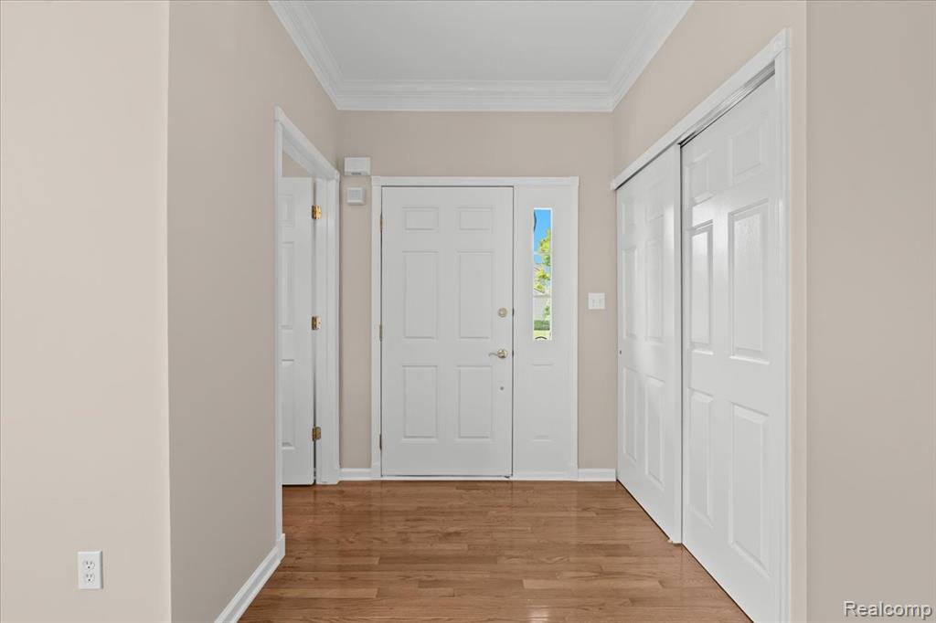 1132 Cantor Lane, South Lyon, MI 48178 — Photo 4