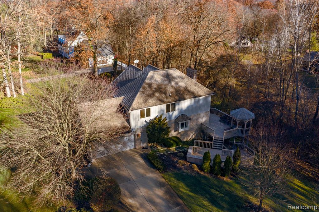 2321 Pine Hollow, Brighton, MI 48114 — Photo 43