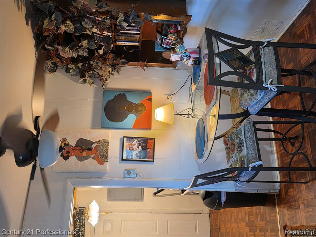 23 Hillsmont Avenue, Pontiac, MI 48341 — Photo 10