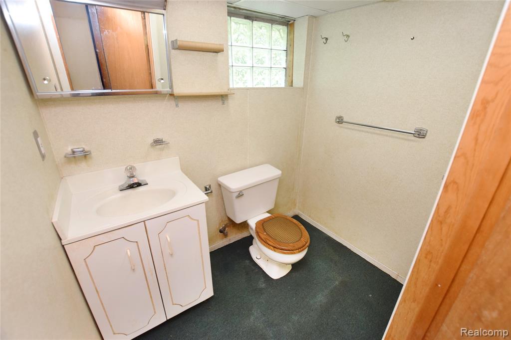 506 E Eldridge Avenue, Flint, MI 48505 — Photo 16