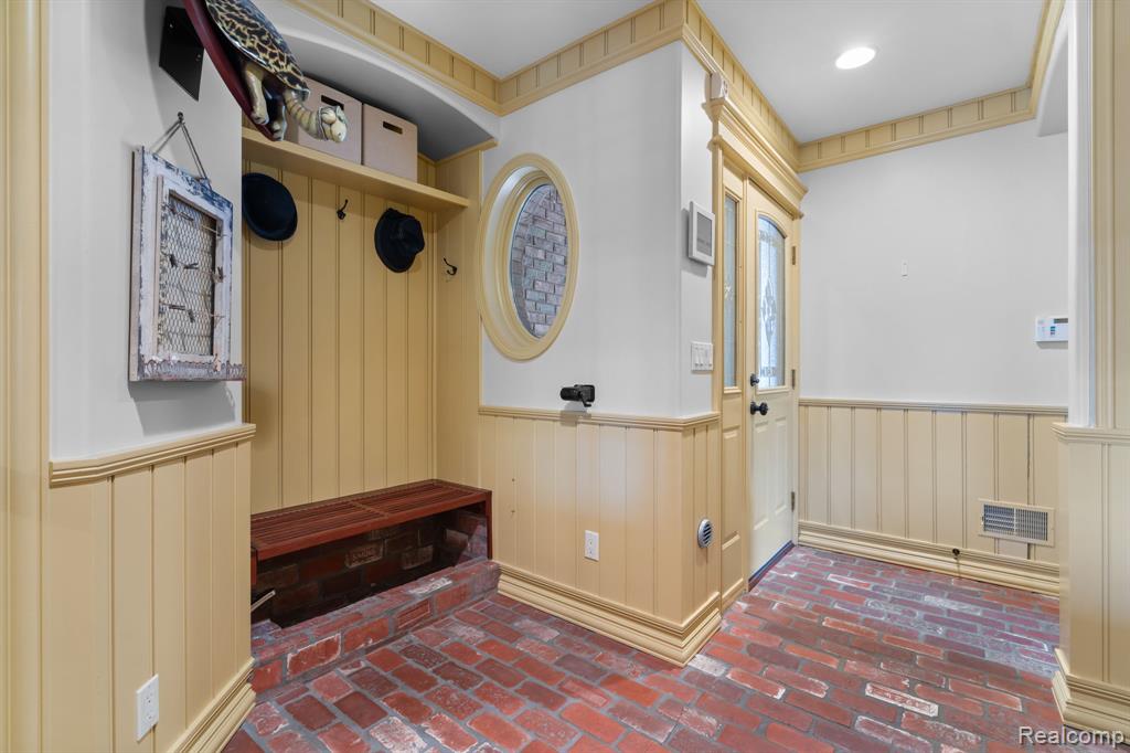 433 John R, Milford, MI 48381 — Photo 33