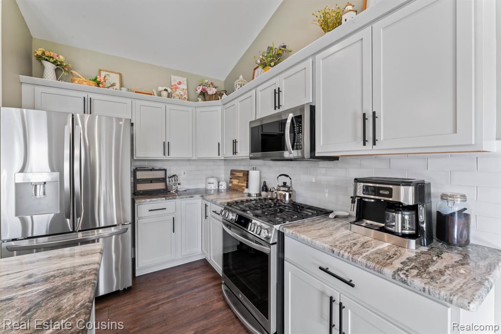 13431 Patrick Drive, Linden, MI 48451 — Photo 14