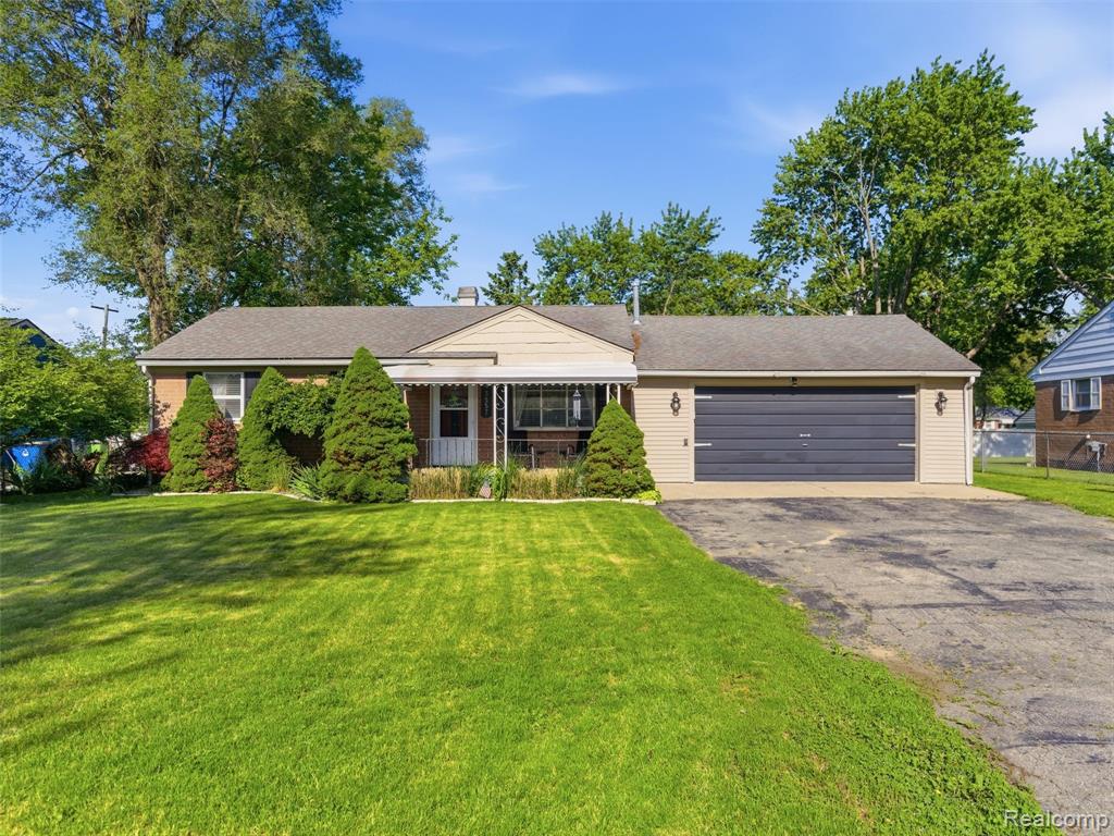 3557 Frankman Avenue, Waterford, MI 48329 — front exterior