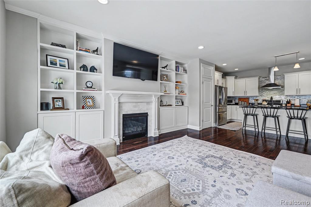 910 McLean Avenue, Royal Oak, MI 48067 — Photo 16