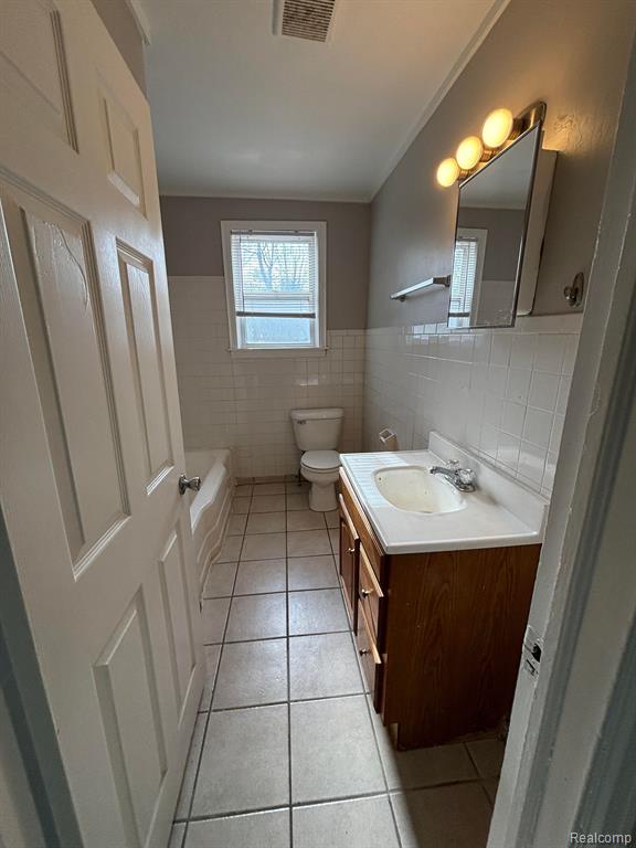 431 W MADGE Avenue, Hazel Park, MI 48030 — Photo 7