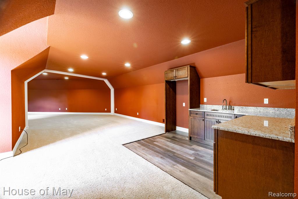 712 E GUNN Road, Rochester, MI 48306 — Photo 21