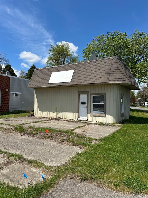 9797 S Dixie Highway, Erie, MI — front exterior