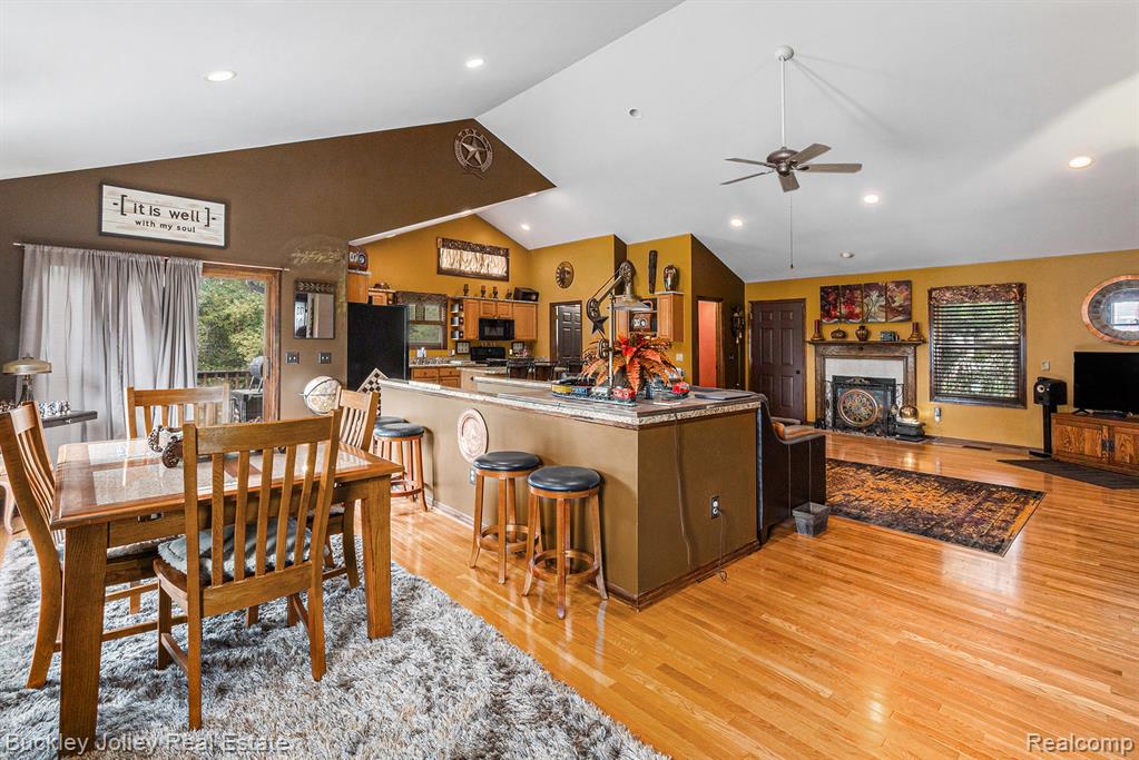 928 WESTWIND SHORE Drive, Howell, MI 48843 — Photo 5