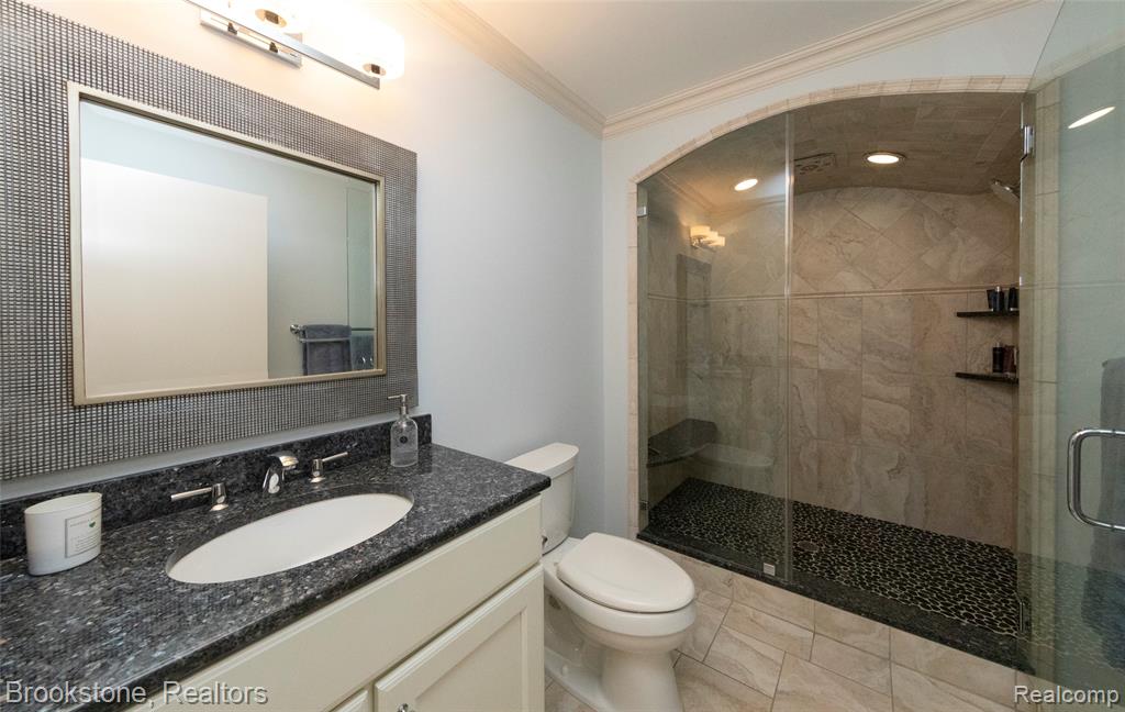 7215 DEER LAKE Court, Clarkston, MI — Photo 46