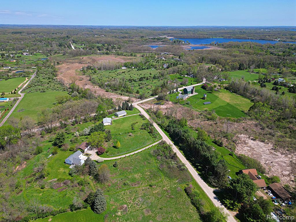 7655 WHEELER Road, Whitmore Lake, MI 48189 — Photo 16