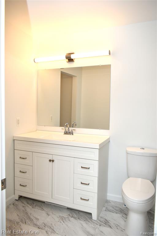 825 Ferley Street, Lansing, MI 48911 — Photo 9