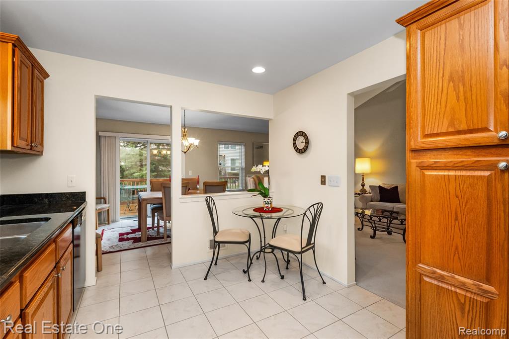 367 N Oak Drive, Commerce Twp, MI 48390 — Photo 16