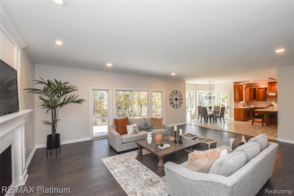 4215 Rolling Pines Court, Commerce Twp, MI 48382 — Photo 16