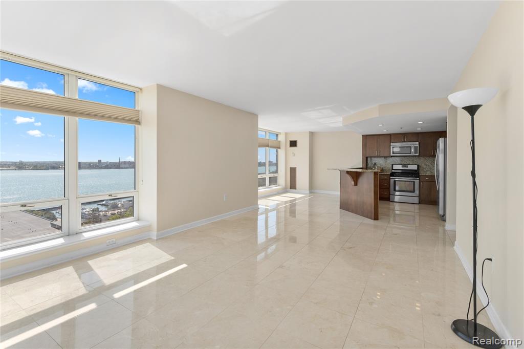 250 E HARBORTOWN DRIVE #1409, Detroit, MI 48207 — Photo 13