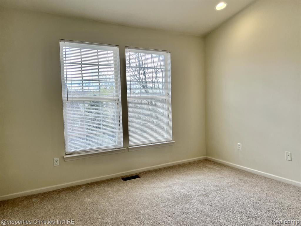 44744 GWINNETT Loop, Novi, MI — Photo 11