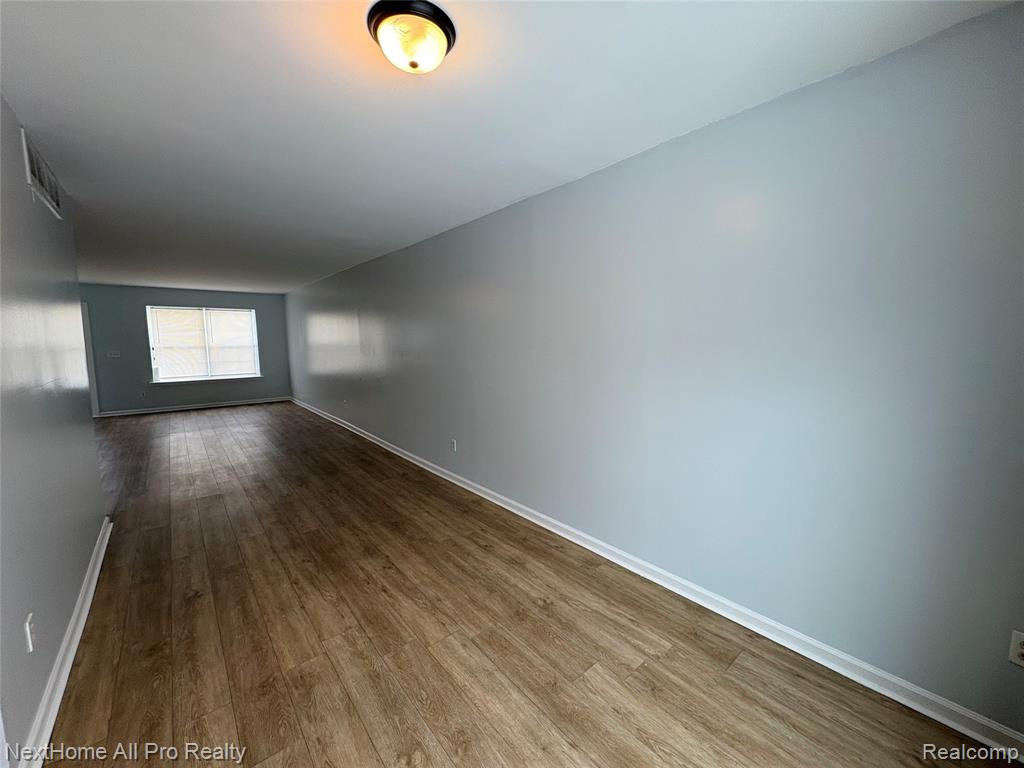 15407 Meyers Road - Photo 3