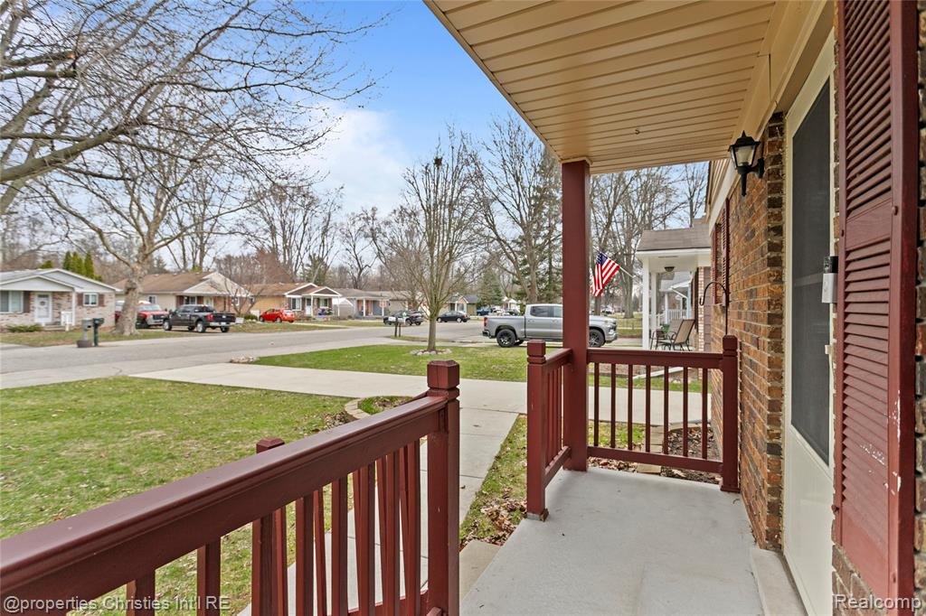 8834 Janis Street, Shelby Twp, MI 48317 — Photo 4