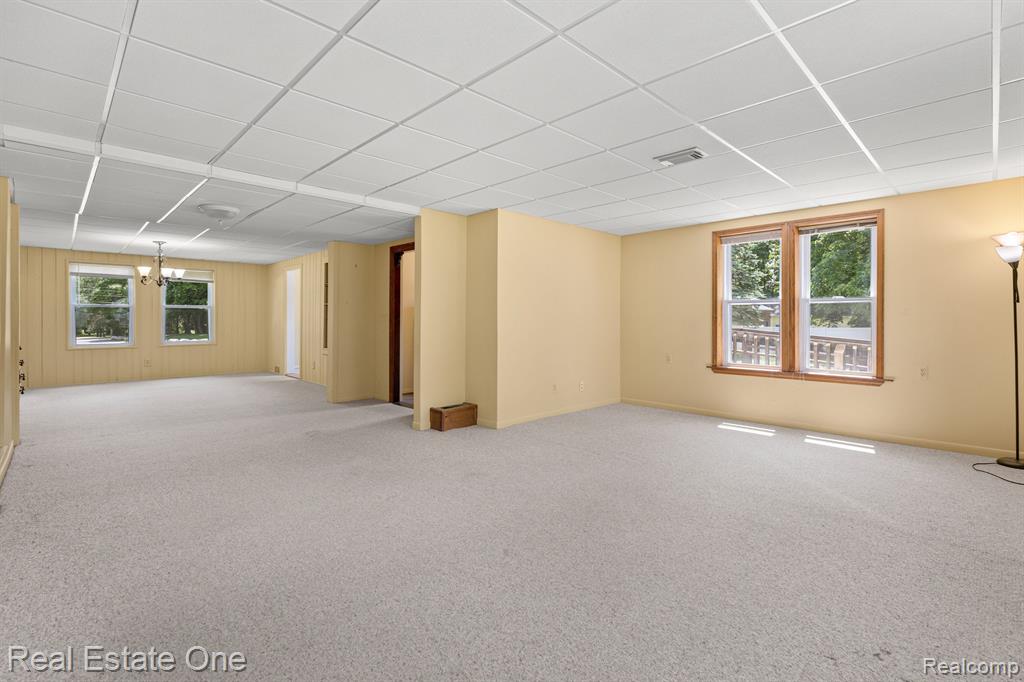 447 E JACKSON Street E, Lake Orion, MI 48362 — Photo 13