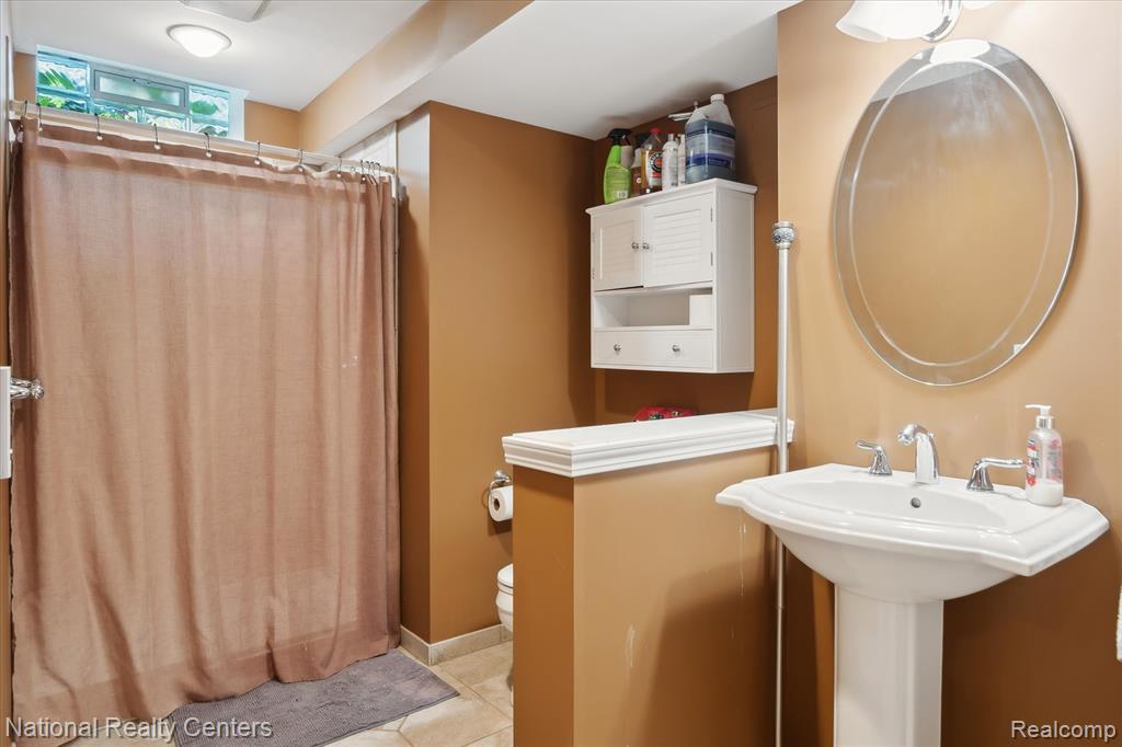 5885 Fairborn, Canton, MI, 48187