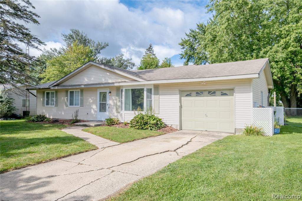 5482 Liberty Bell Road, Grand Blanc, MI 48439 — Photo 3