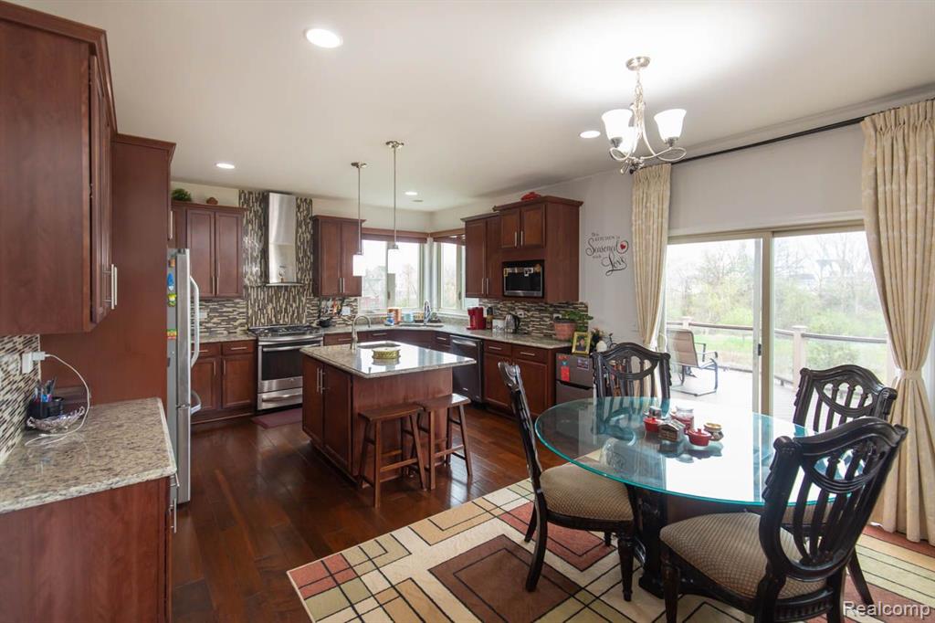 51040 UPLAND VIEW Street, Canton, MI 48188 — Photo 20