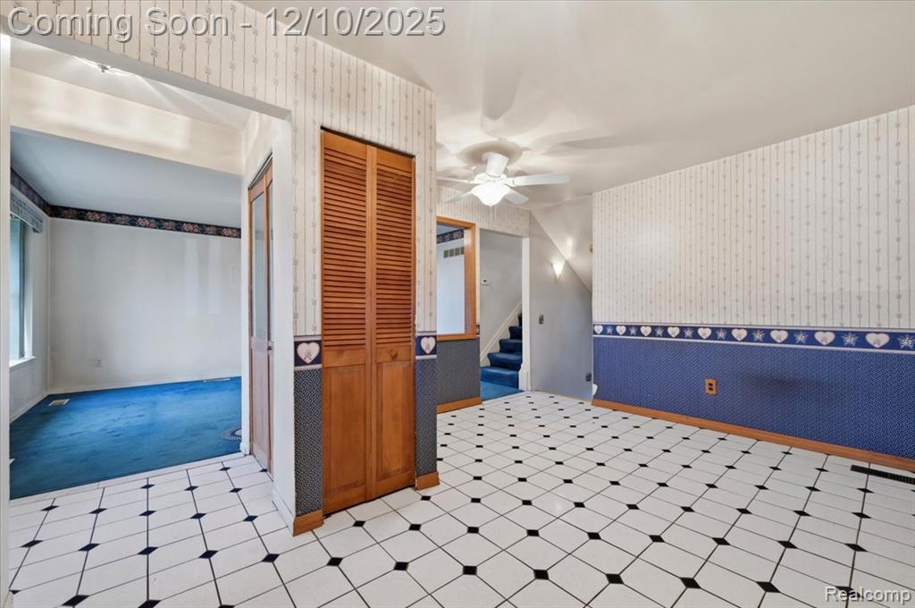 21231 Tiffany Drive, Woodhaven, MI 48183 — Photo 9