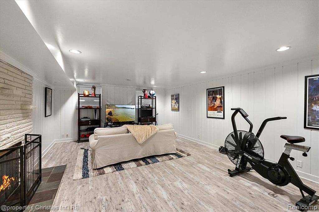 4889 ARDMORE Drive, Bloomfield Hills, MI 48302 — Photo 42