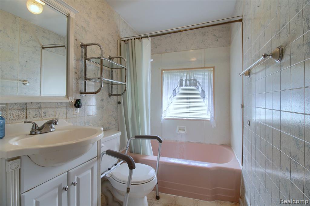 30977 West Road, New Boston, MI 48164 — Photo 24