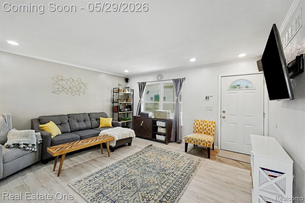 410 North Street, Holly, MI 48442 — Photo 5