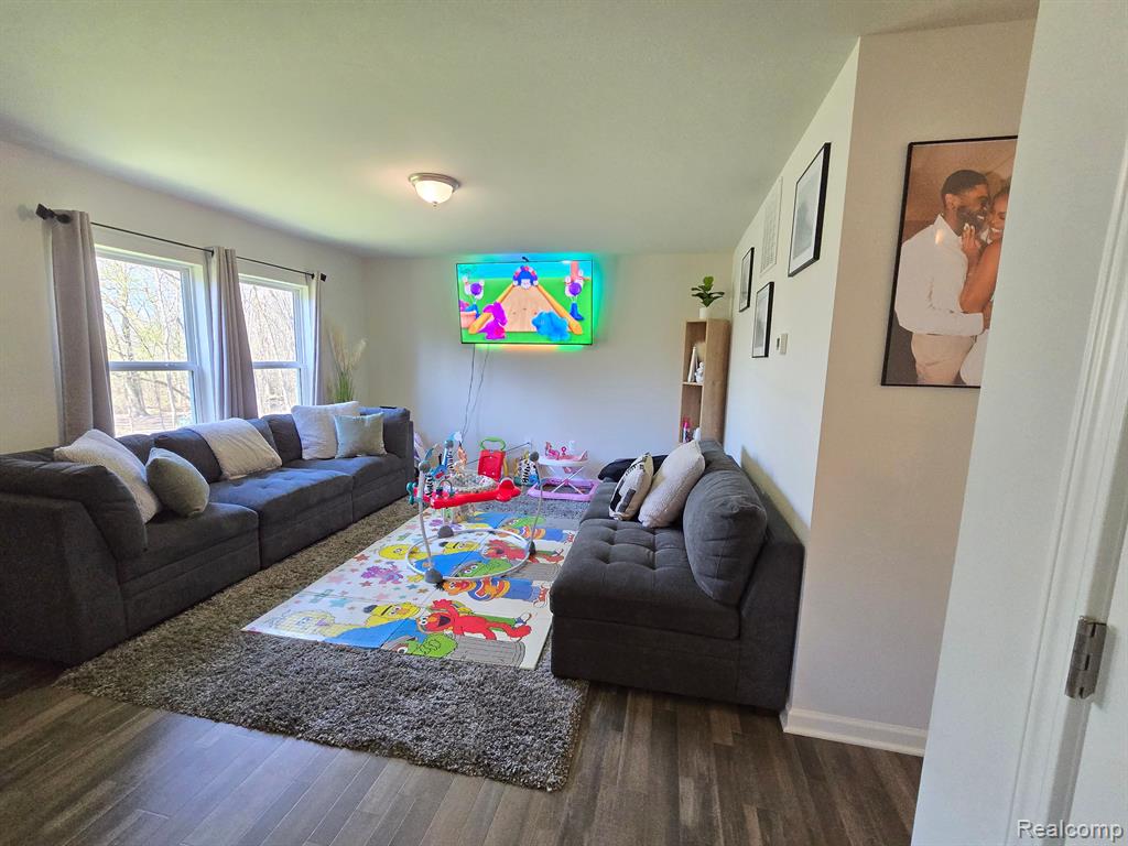 1172 FIELDSTONE Drive, Pontiac, MI 48340 — Photo 7