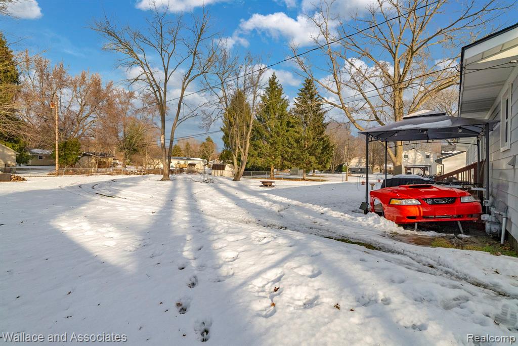 4440 Cambridge Drive, Port Huron, MI 48060 — Photo 32