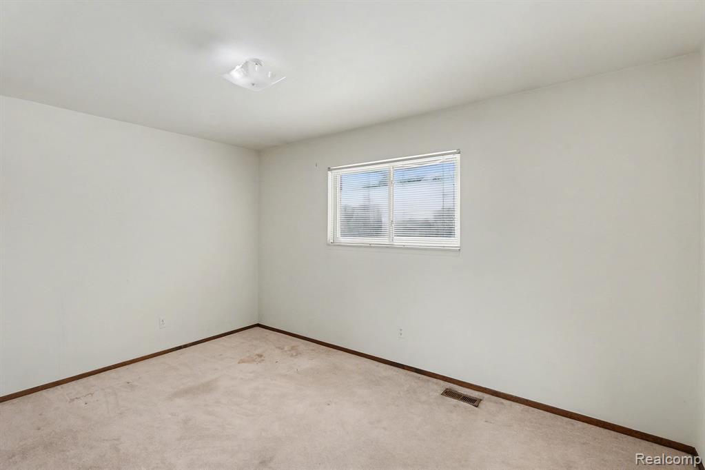 4135 Rose Mary Drive, Sterling Heights, MI 48310 — Photo 15