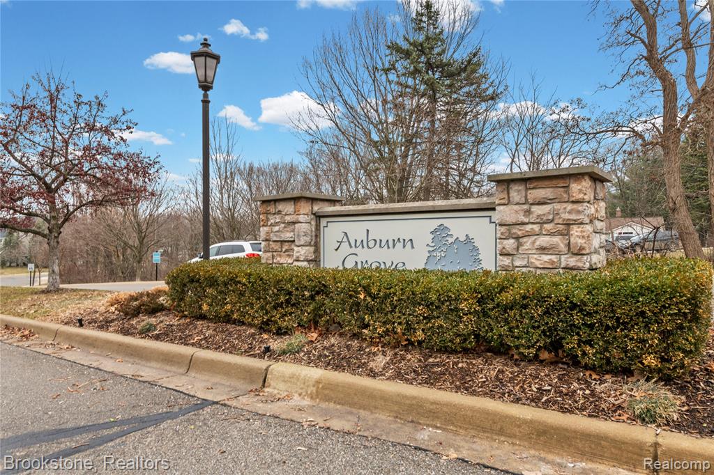 3568 Grove Lane, Auburn Hills, MI 48326 — Photo 2