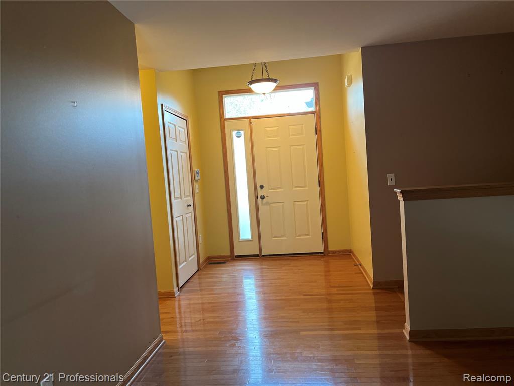 6252 Northridge Hills Drive, 66, Brighton, MI 48116 — Photo 10